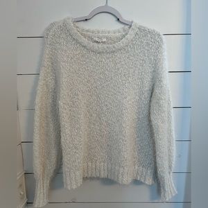White super soft sweater -size large